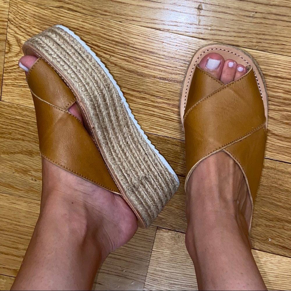 Morkas leather platform sandals